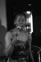 Alexia Gardner & offbeat Trio am 3 5 2010 025